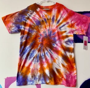 Playful Tee 25 in Youth size M