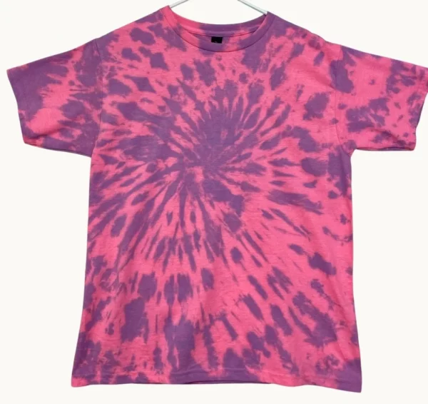 Playful Tee 244 in Youth size L