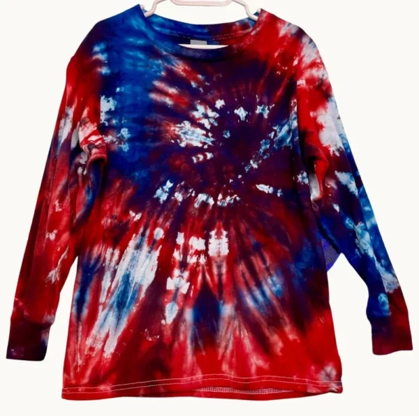 Playful Tee 469 in Youth size S