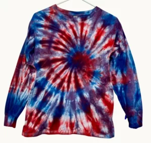 Playful Tee 474 in Youth size L