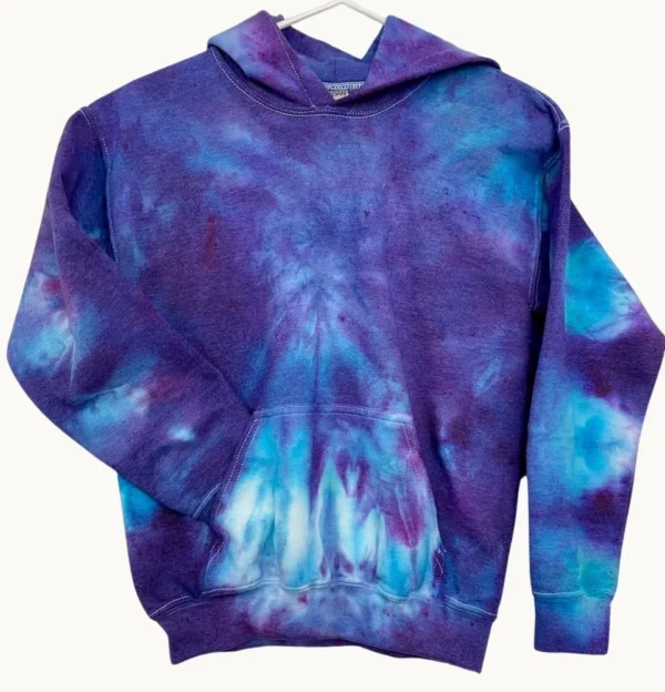 Playful Hoodie 490 in Youth size M