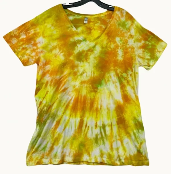 Playful V-Neck Tee 582 in Womens size 2XL